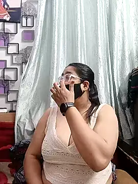 GangbangCouple online show from February 28, 2026, 4:52 pm