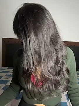 KavyaCurves online show from February 10, 2026, 7:40 pm