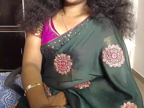 VixenNandhu online show from April 22, 2026, 7:04 pm
