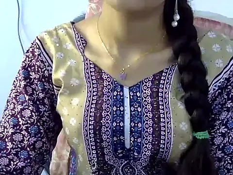 Mehaak  online show from March 25, 2026, 6:41 am