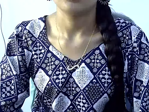 Snapshot of Mehaak_ chatting on April 1, 2026, 7:31 am Mehaak online show from April 1, 2026, 7:31 am