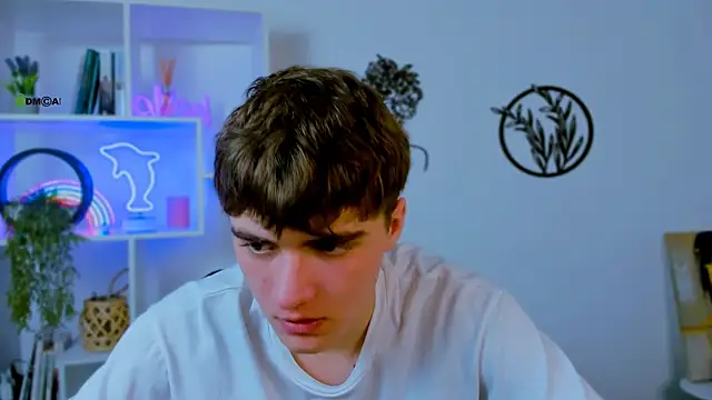 emil lucky online show from February 23, 2026, 12:24 pm