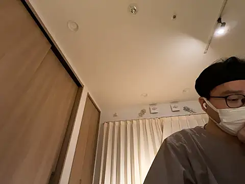 Snapshot of shizuku-kun211 chatting on March 21, 2026, 12:21 pm shizuku-kun211 online show from March 21, 2026, 12:21 pm