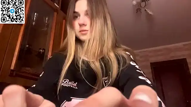 LovelySilk 63 online show from February 25, 2026, 8:35 am