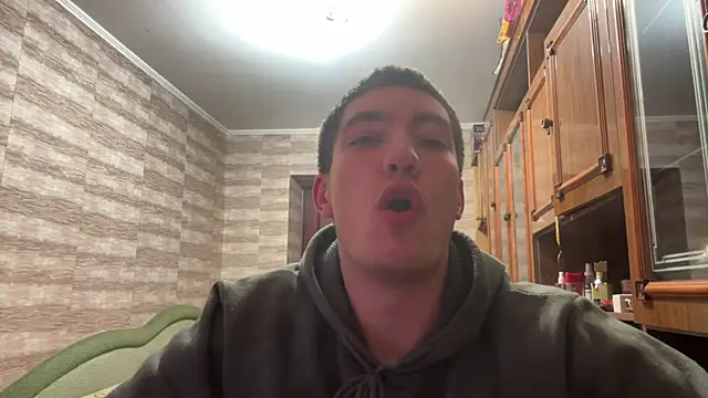 Snapshot of MoonlightVera chatting on March 10, 2026, 5:29 pm MoonlightVera online show from March 10, 2026, 5:29 pm