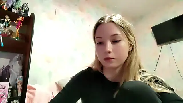 TiaBIanks online show from March 12, 2026, 10:43 am