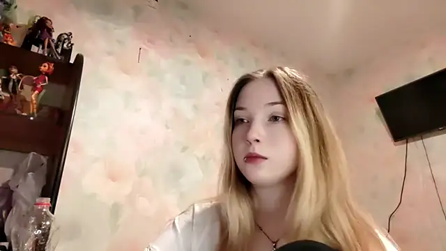 TiaBIanks online show from April 30, 2026, 10:10 am