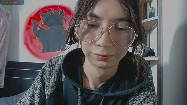 najimi uwu  online show from March 24, 2026, 1:43 am