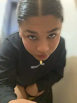 Romie rous online show from June 22, 2026, 2:03 pm