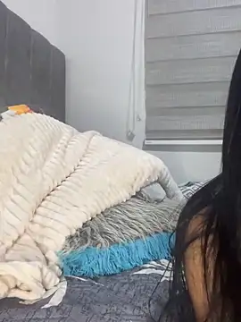 venezolana  caro online show from February 14, 2026, 1:35 am