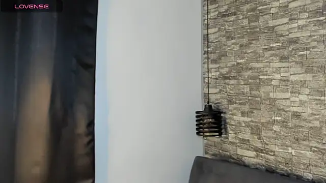 ASHLEY COLLINS1 online show from February 19, 2026, 11:39 am