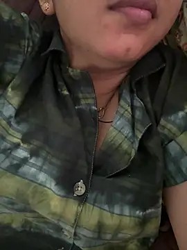 raavigirl online show from August 2, 2026, 7:29 am