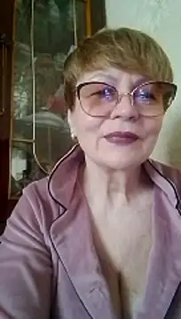 SophieBurns online show from May 9, 2026, 10:31 am