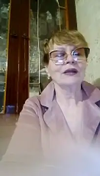 SophieBurns online show from May 12, 2026, 10:34 am