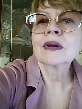 SophieBurns online show from May 16, 2026, 10:47 am