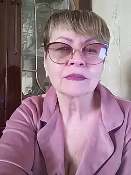 SophieBurns online show from May 30, 2026, 8:55 am