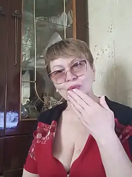 SophieBurns online show from June 7, 2026, 9:57 am