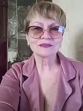 SophieBurns online show from June 13, 2026, 11:08 am