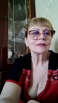 SophieBurns online show from June 15, 2026, 9:22 am