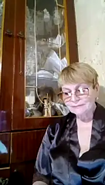SophieBurns online show from June 16, 2026, 5:15 pm