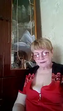 SophieBurns online show from June 18, 2026, 9:47 am