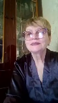 SophieBurns online show from June 22, 2026, 8:33 am