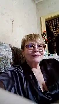 SophieBurns online show from June 24, 2026, 10:20 pm