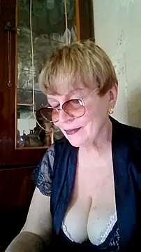 SophieBurns online show from June 26, 2026, 10:41 am