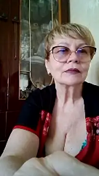 SophieBurns online show from July 13, 2026, 10:29 am