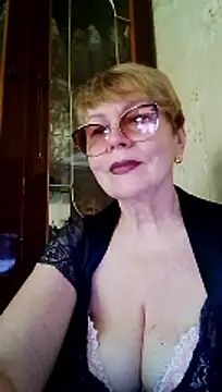 SophieBurns online show from July 14, 2026, 10:21 am