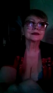 SophieBurns online show from July 28, 2026, 4:39 pm