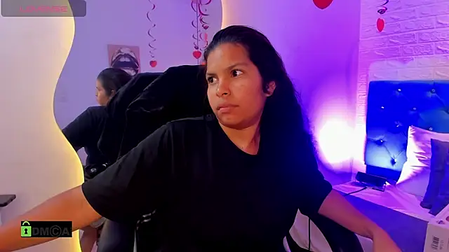 Dulcecooper1 online show from February 15, 2026, 8:27 pm