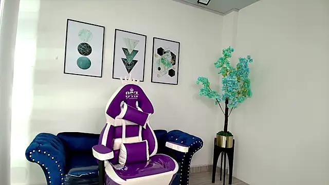 Alanna  scott online show from March 10, 2026, 4:06 am