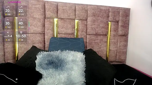Snapshot of FRANCESCA_LOVE_ chatting on May 31, 2026, 5:20 pm FRANCESCA LOVE online show from May 31, 2026, 5:20 pm