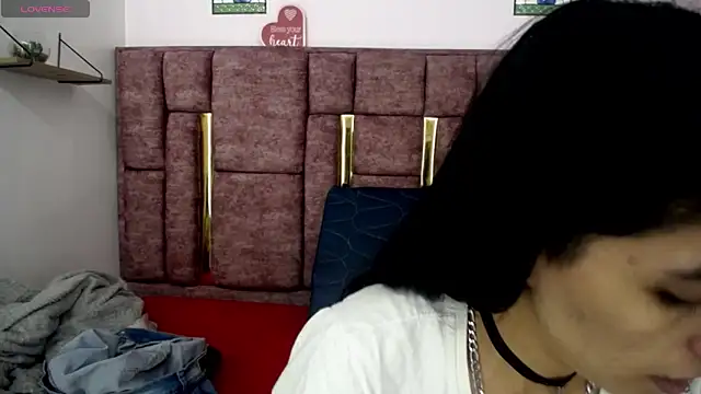 Snapshot of FRANCESCA_LOVE_ chatting on June 9, 2026, 5:35 pm FRANCESCA LOVE online show from June 9, 2026, 5:35 pm