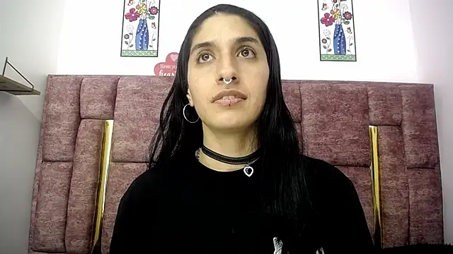 Snapshot of FRANCESCA_LOVE_ chatting on June 19, 2026, 4:50 am FRANCESCA LOVE online show from June 19, 2026, 4:50 am