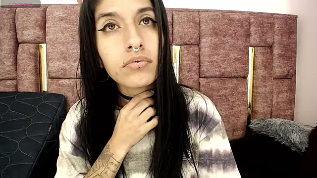 Snapshot of FRANCESCA_LOVE_ chatting on July 7, 2026, 11:58 am FRANCESCA LOVE online show from July 7, 2026, 11:58 am