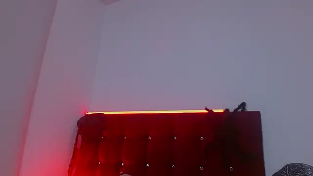 SkinnyDevil12 online show from March 12, 2026, 3:23 am