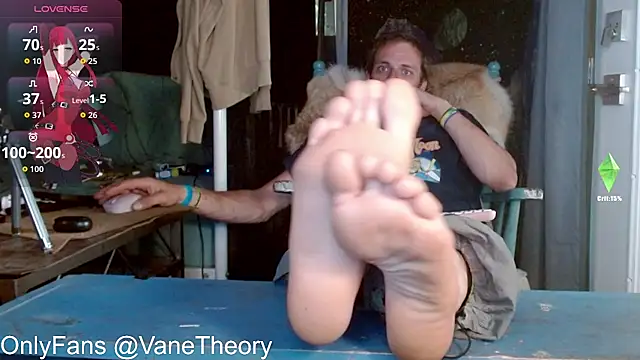 Snapshot of cguffey2284 chatting on June 11, 2026, 12:32 am cguffey2284 online show from June 11, 2026, 12:32 am