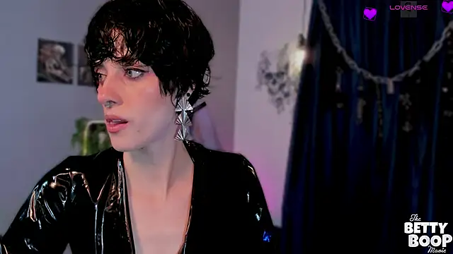 AmeliaNaughty  online show from April 30, 2026, 10:03 pm