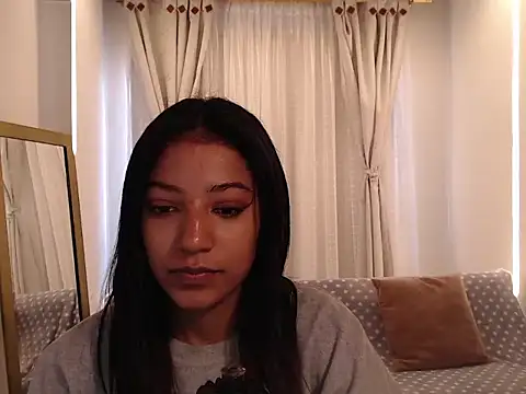 Snapshot of Scarleet_miaa chatting on May 22, 2026, 7:52 pm Scarleet miaa online show from May 22, 2026, 7:52 pm