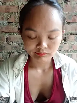 Snapshot of Luminana chatting on June 30, 2026, 1:17 am Luminana online show from June 30, 2026, 1:17 am