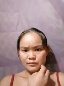 Snapshot of Luminana chatting on July 9, 2026, 1:04 pm Luminana online show from July 9, 2026, 1:04 pm