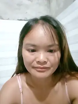 Snapshot of Luminana chatting on July 26, 2026, 10:49 pm Luminana online show from July 26, 2026, 10:49 pm