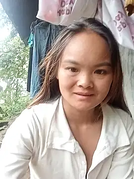 Snapshot of Luminana chatting on July 30, 2026, 11:04 pm Luminana online show from July 30, 2026, 11:04 pm