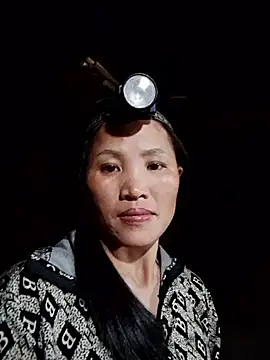 nhynhy11 online show from March 10, 2026, 2:11 pm