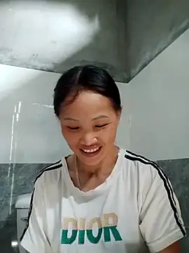 nhynhy11 online show from March 16, 2026, 2:39 am