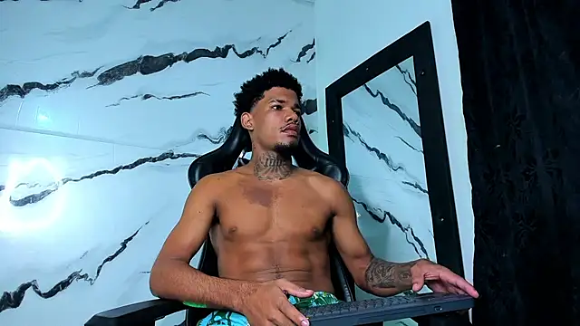 Nehemiaa boy online show from April 22, 2026, 11:23 am