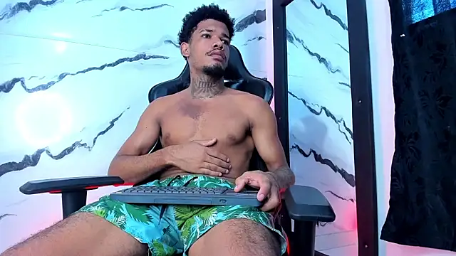 Nehemiaa boy online show from May 4, 2026, 4:25 pm