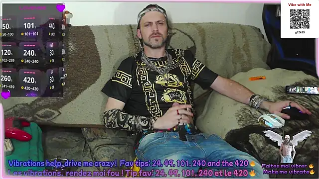 Snapshot of SwatRocShy chatting on May 2, 2026, 6:57 pm SwatRocShy online show from May 2, 2026, 6:57 pm